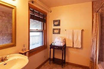 Knickerbocker Mansion Country Inn Big Bear Lake Exterior photo